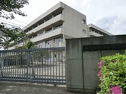 山崎中学校