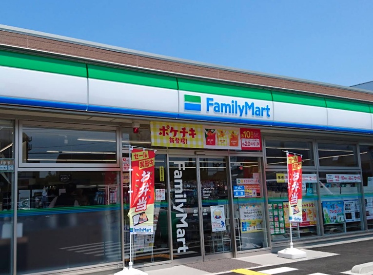 ファミリーマート町田忠生店