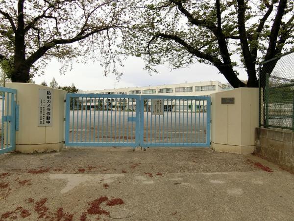 鶴川第四小学校