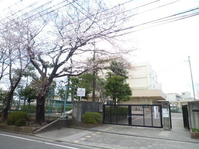 成瀬台小学校